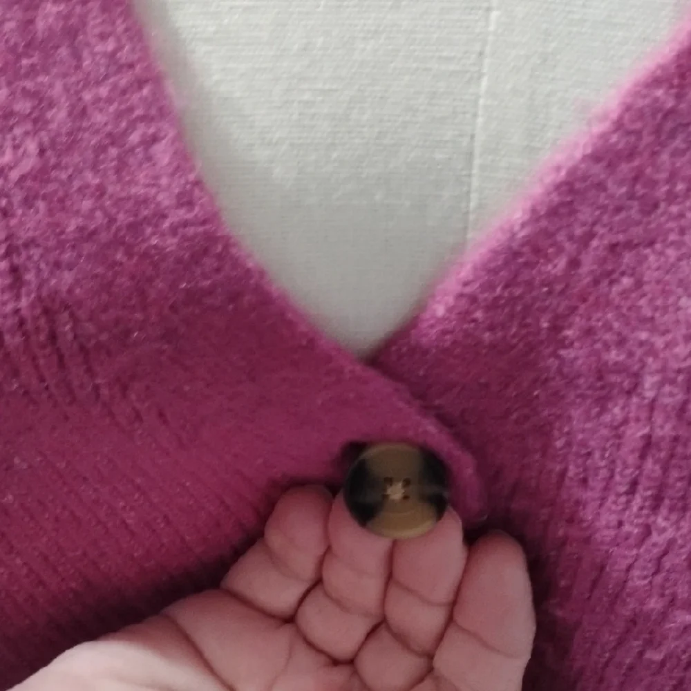 Les Serein Fuchsia Cardigan Sweater - Picture 6 of 10